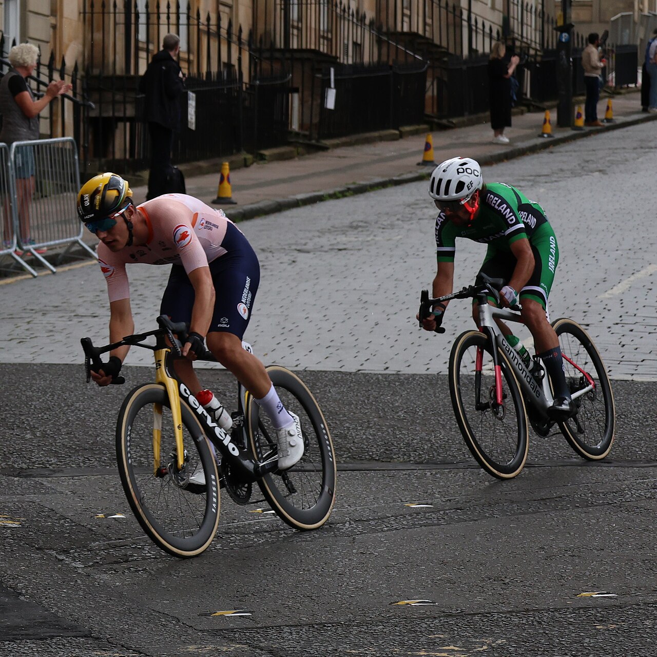Kooij Takes Stage 5 Sprint in Pau After Veistroffer's Long Solo Escape Is Reeled In