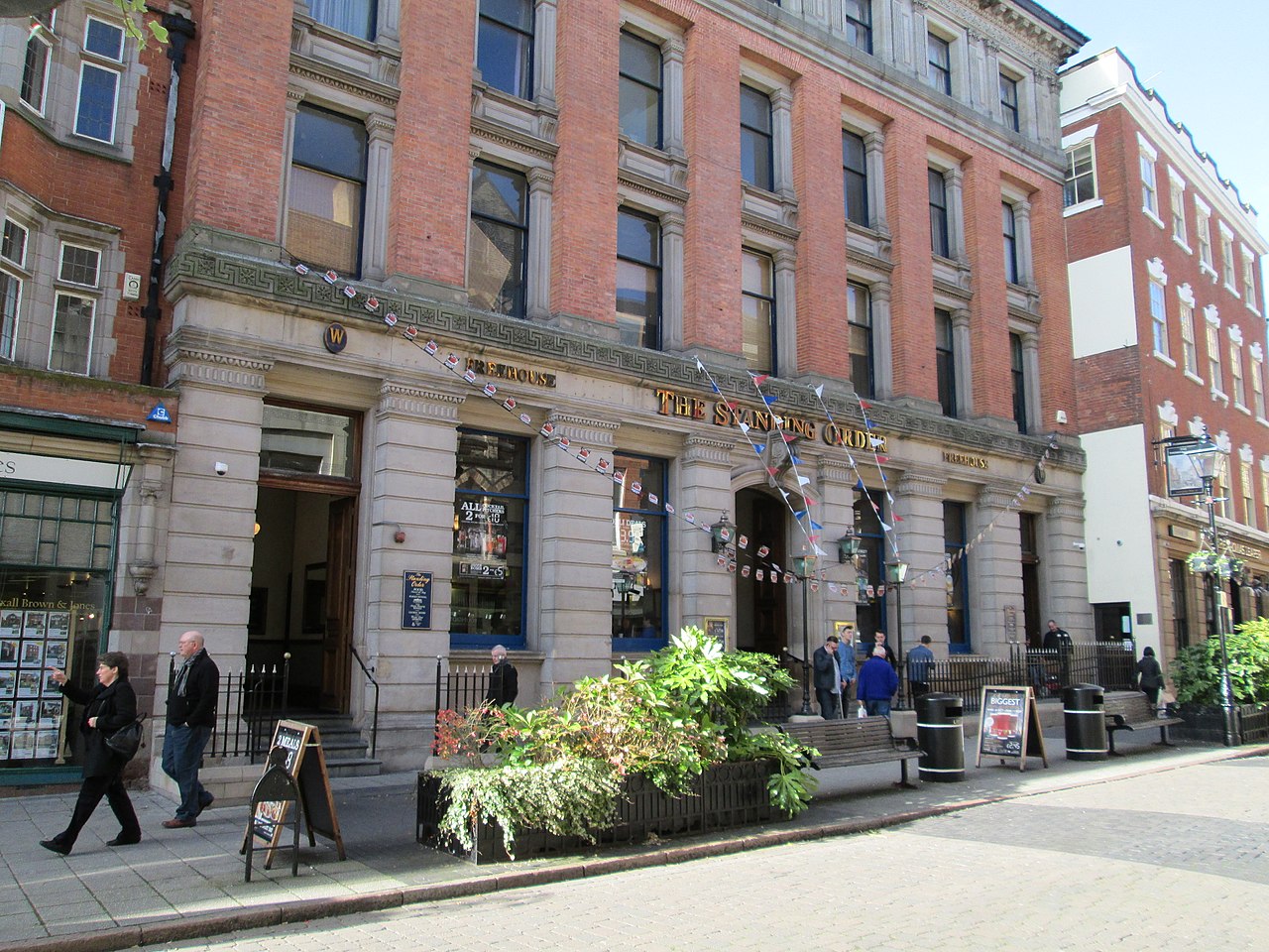 Direct Debit vs Standing Order