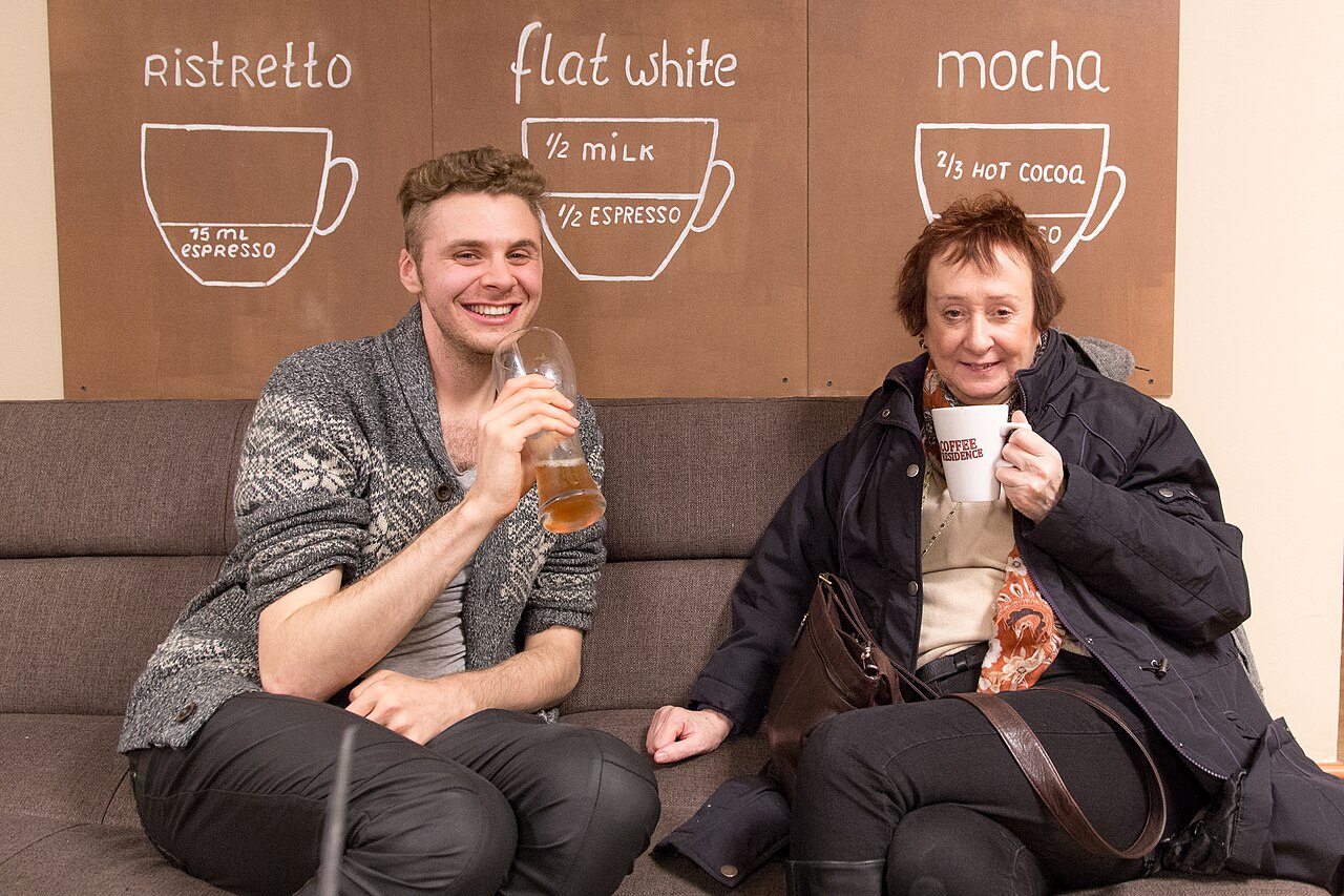 Franchise vs Independent Startup in the UK: Costs, Risks and Finance